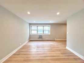 452 W Oakdale Ave #405 - Photo 1 of 1