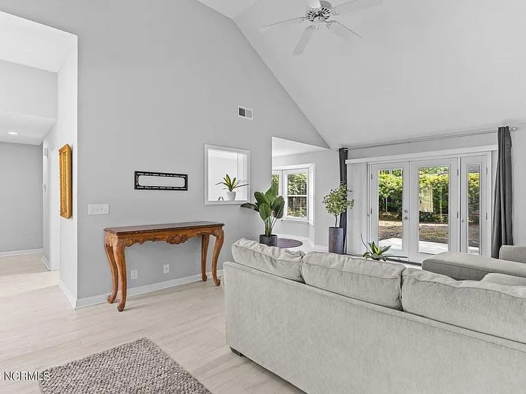 11 Court 8 Northwest Dr #NA - Photo 6 of 31