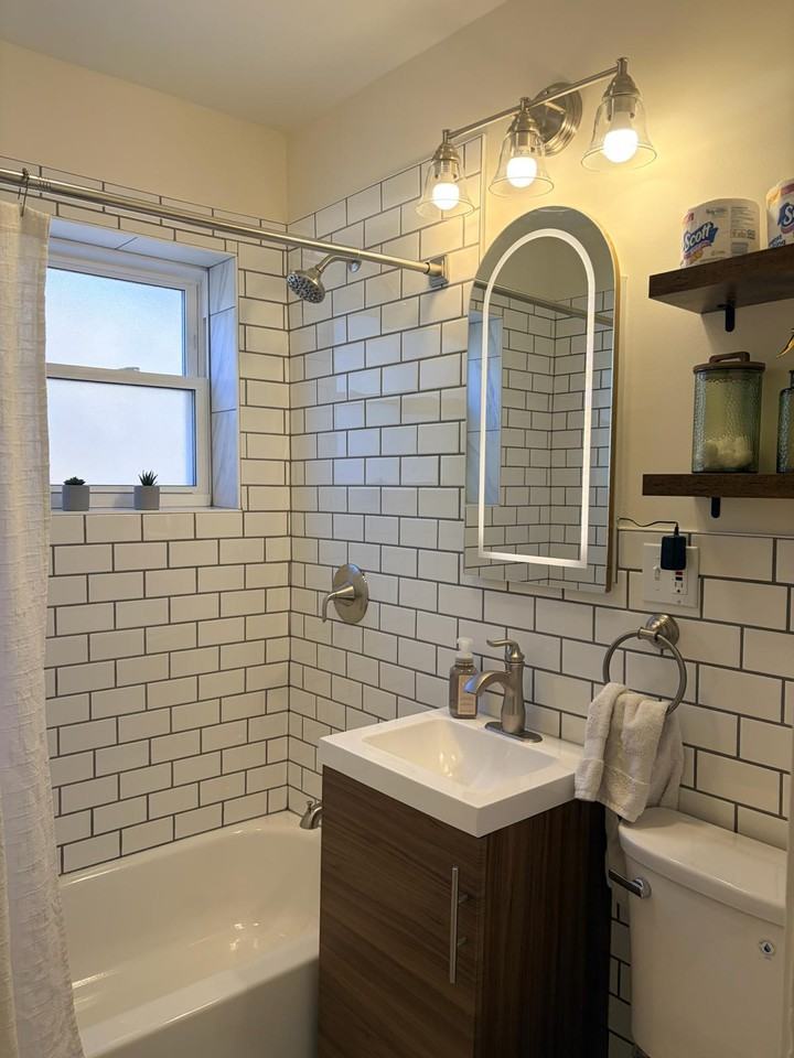 6304 W Diversey Ave #2 - Photo 4 of 10