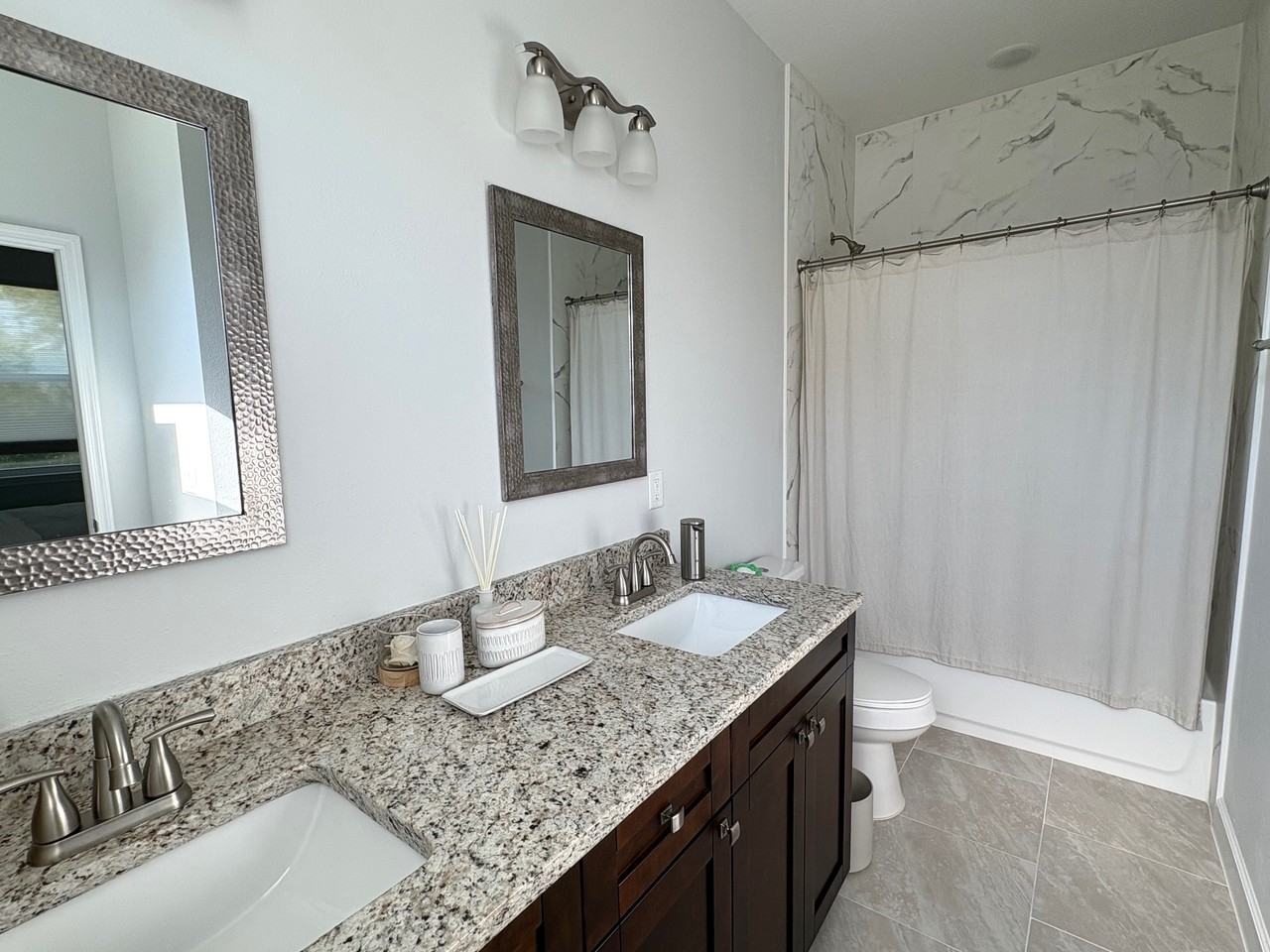 4409 N 36th St #NA - Photo 4 of 6