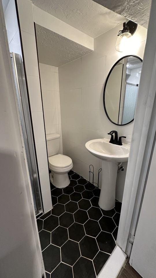 22 Marindale Ave #B - Photo 6 of 16