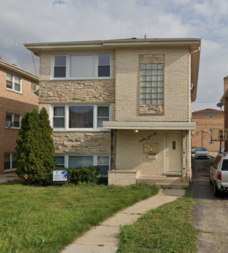 8510 W Catalpa Ave #2S - Photo 2 of 6