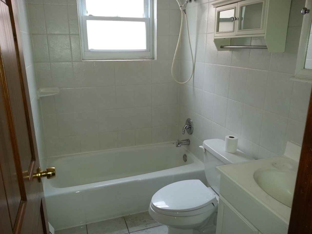 8510 W Catalpa Ave #2S - Photo 6 of 6