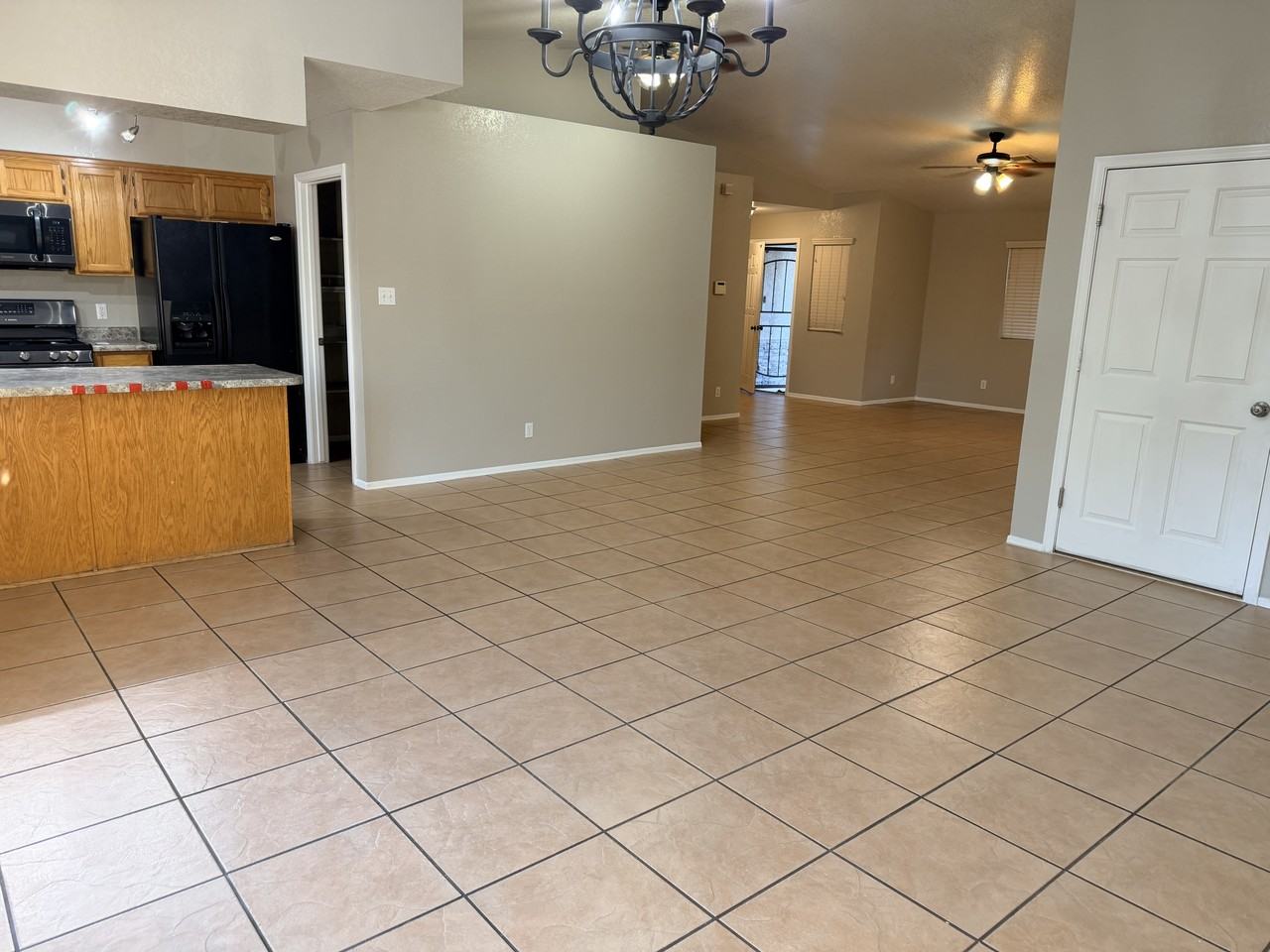 6233 E 40th Ln #NA - Photo 5 of 13