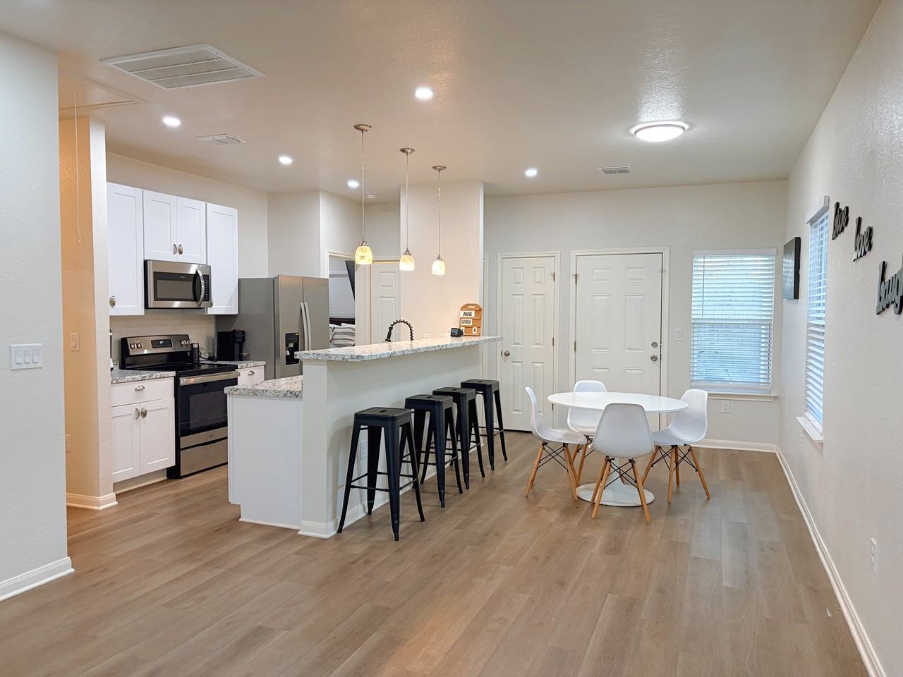 638 Marbauch Ave #NA - Photo 5 of 17