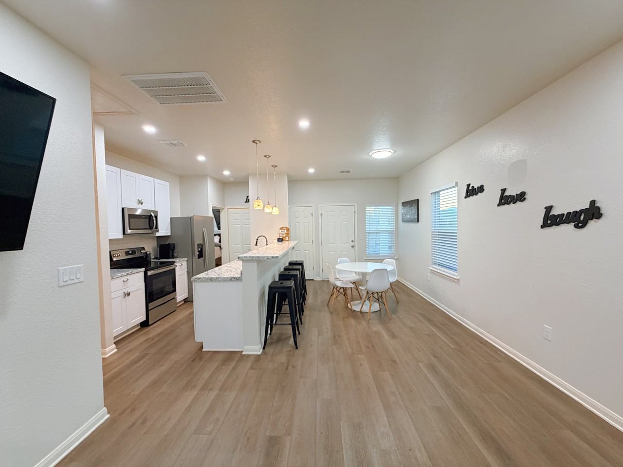 638 Marbauch Ave #NA - Photo 6 of 17