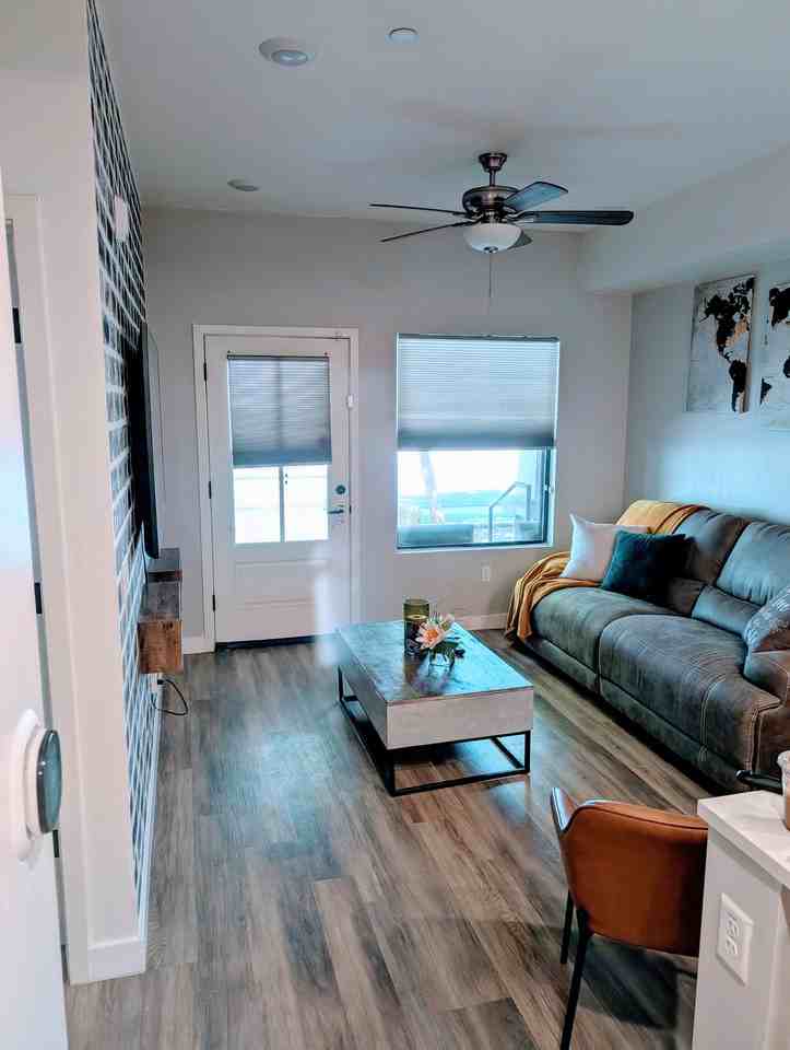 475 N 9th St #103 - Photo 3 of 17