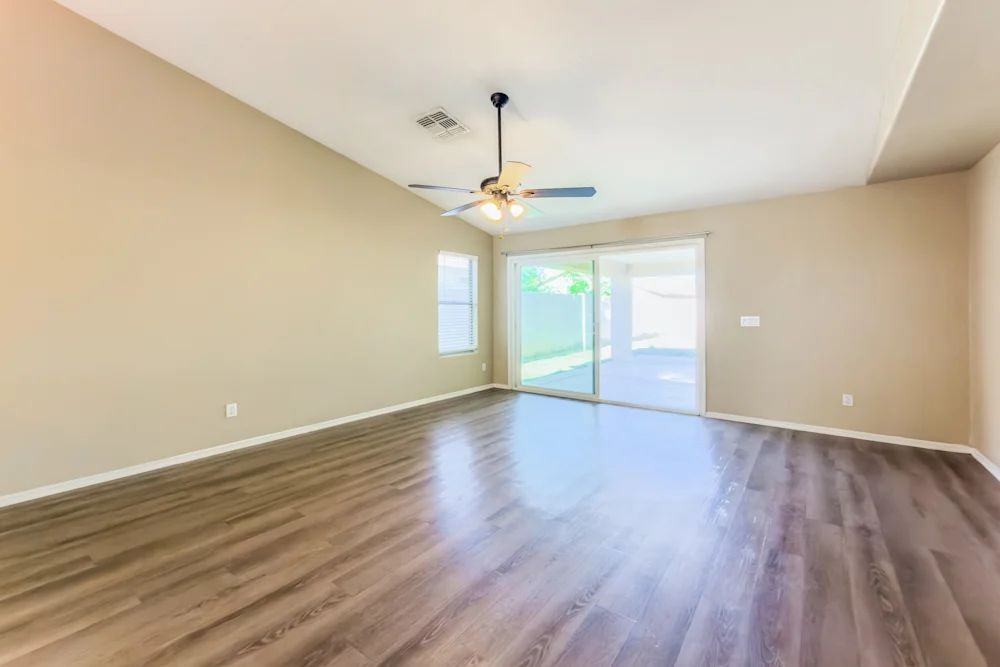 2720 E Concho Ave #NA - Photo 2 of 10