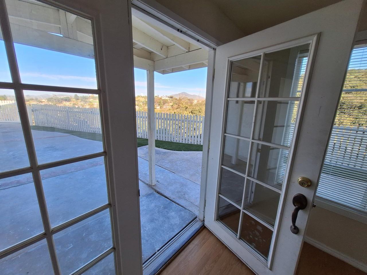 954 Surrey Dr #NA - Photo 3 of 13