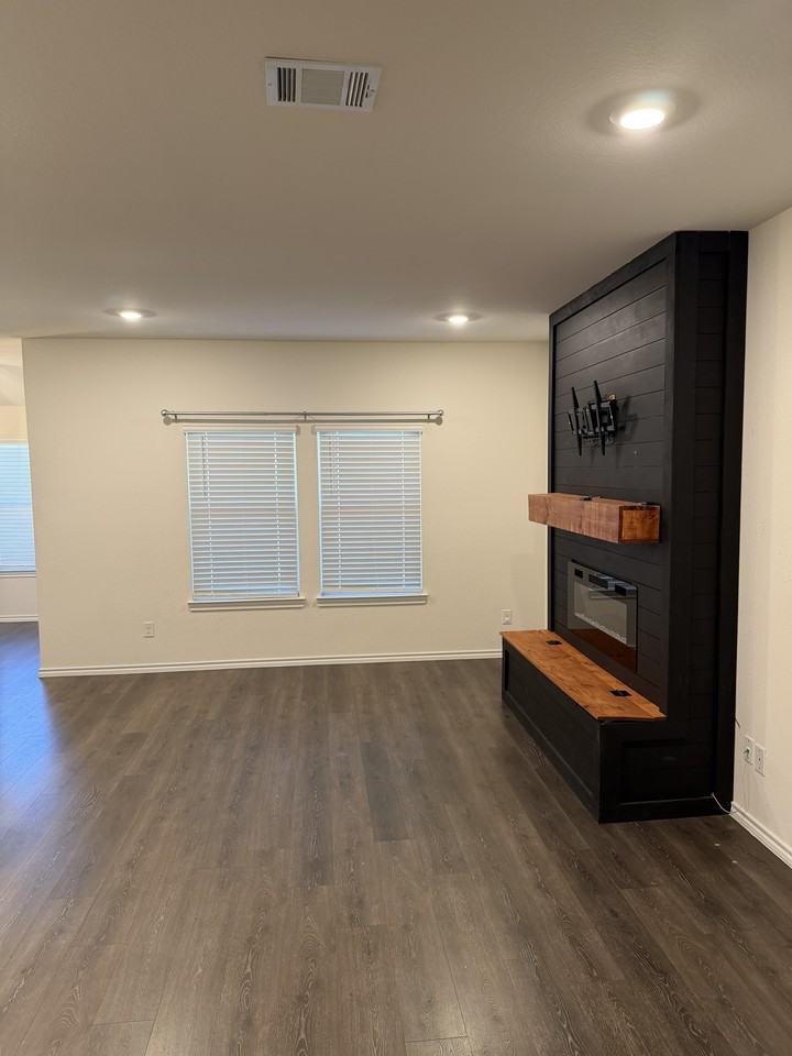 107 Seabiscuit Dr #NA - Photo 5 of 17