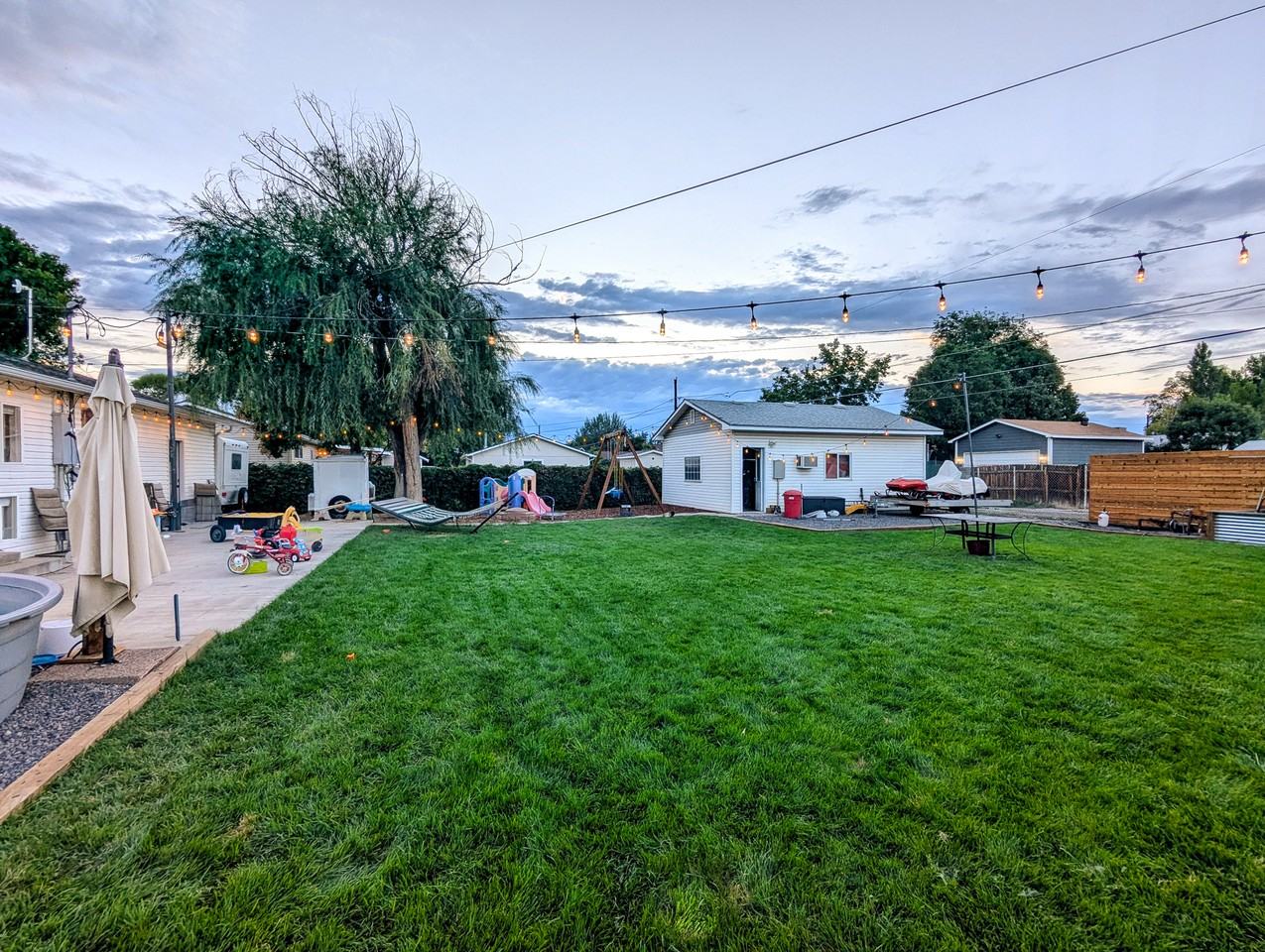 1015 E Grand Ave #NA - Photo 5 of 21