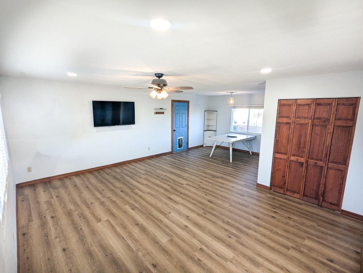 1015 E Grand Ave #NA - Photo 6 of 21