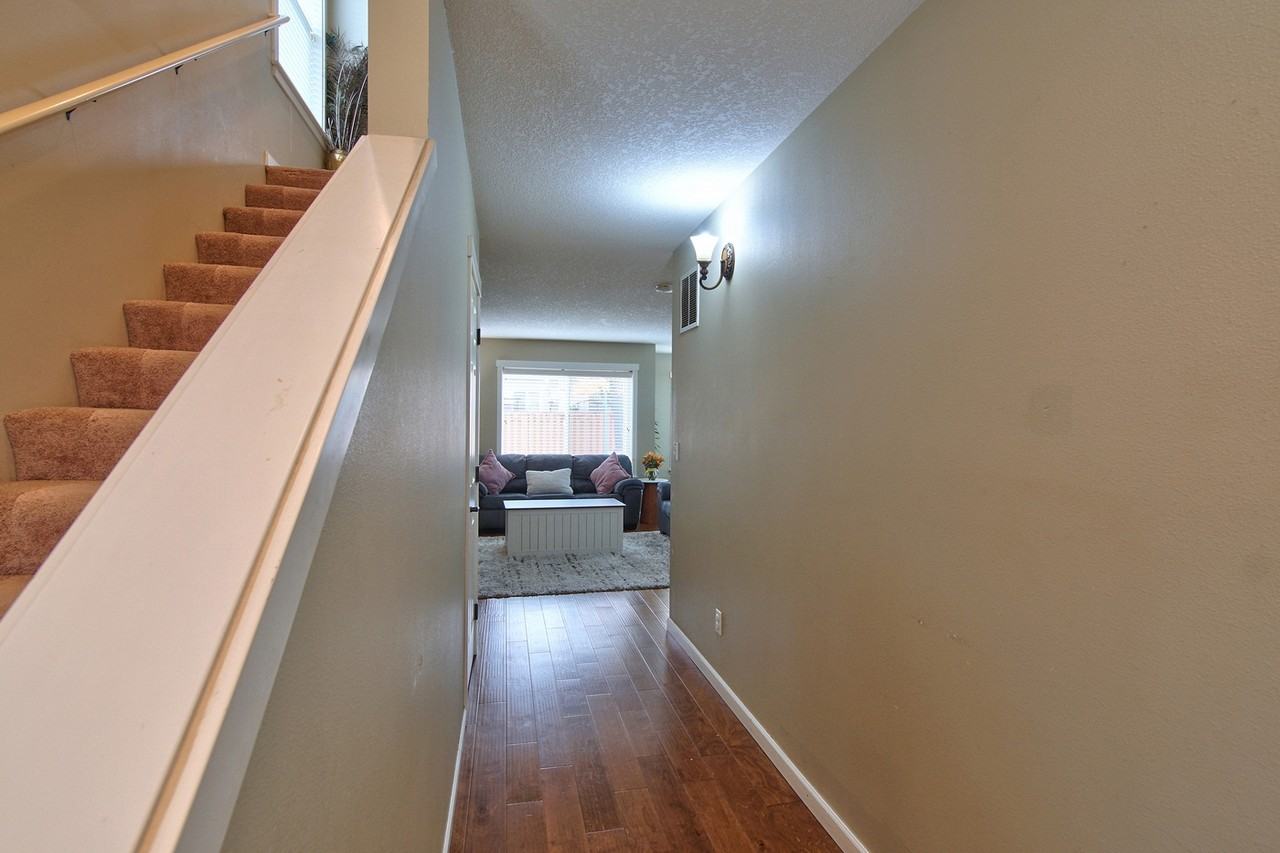 17536 Sw Parkway Ct #NA - Photo 4 of 16