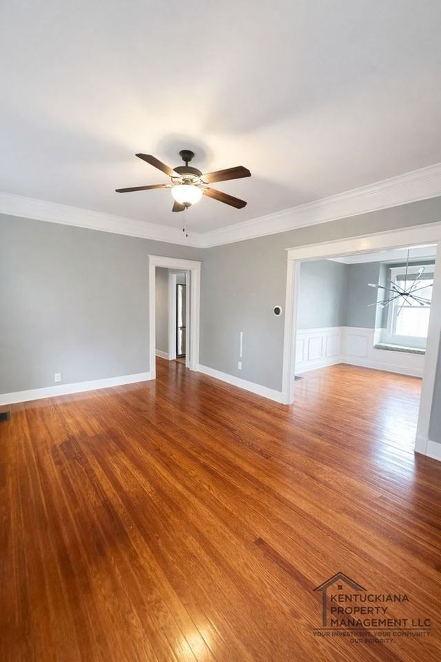 2223 Eastview Ave - Photo 3 of 32