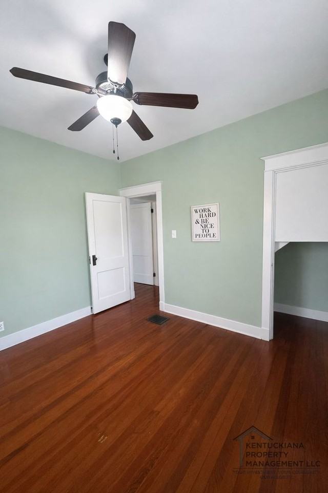 2223 Eastview Ave - Photo 7 of 32