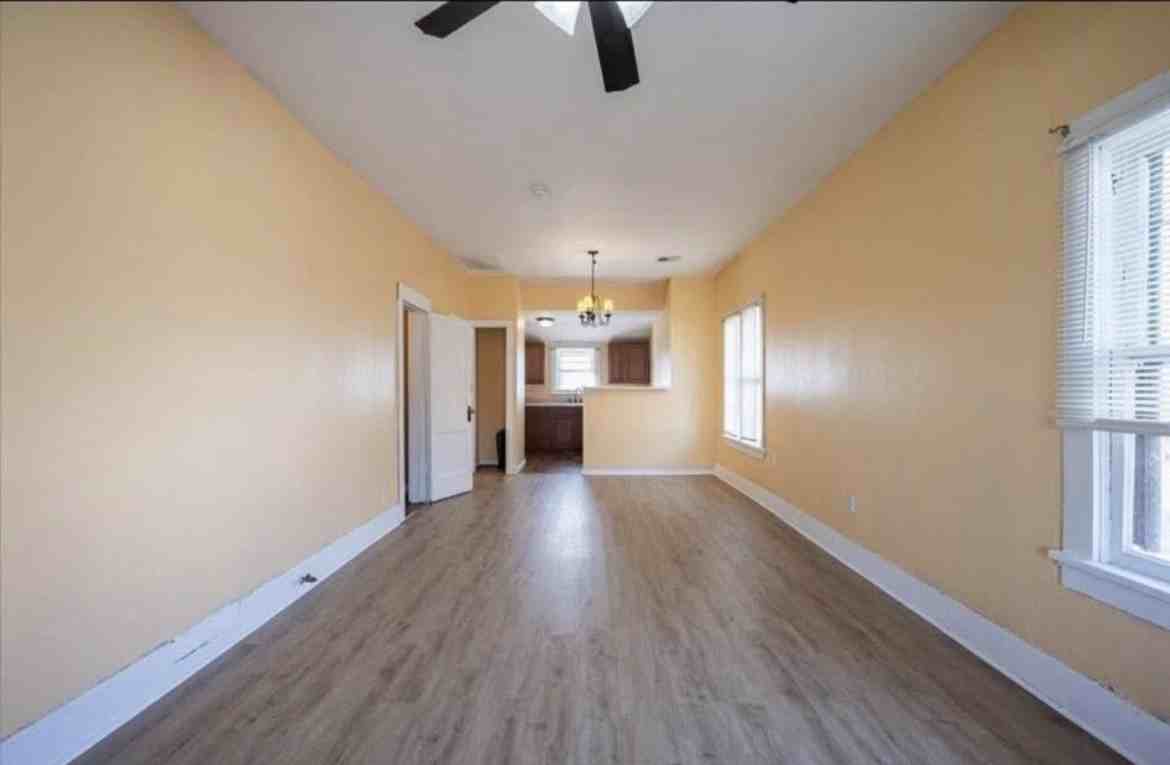 315 N Kings Hwy #NA - Photo 3 of 12