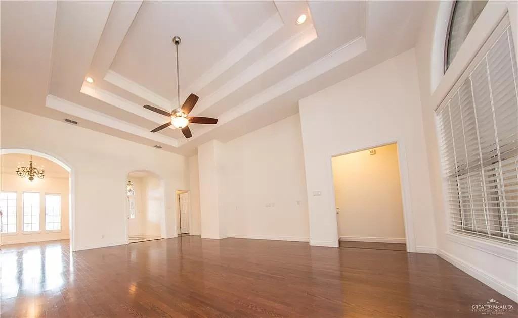 5917 N Cynthia St #NA - Photo 4 of 18