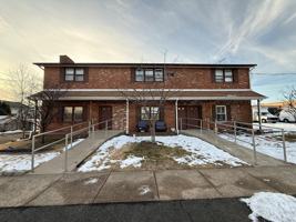 featured image of 158 N 8th St