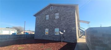 featured image of 305 S San Patricio St