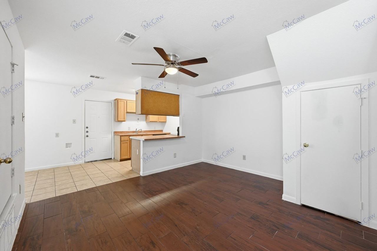 8133 Julie Ave - Photo 2 of 23