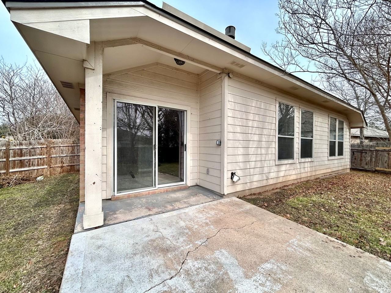 1709 Bush Coat Ln - Photo 7 of 33