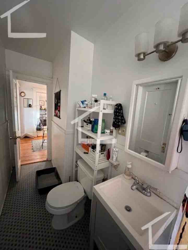 22 Park Vale Ave - Photo 5 of 16