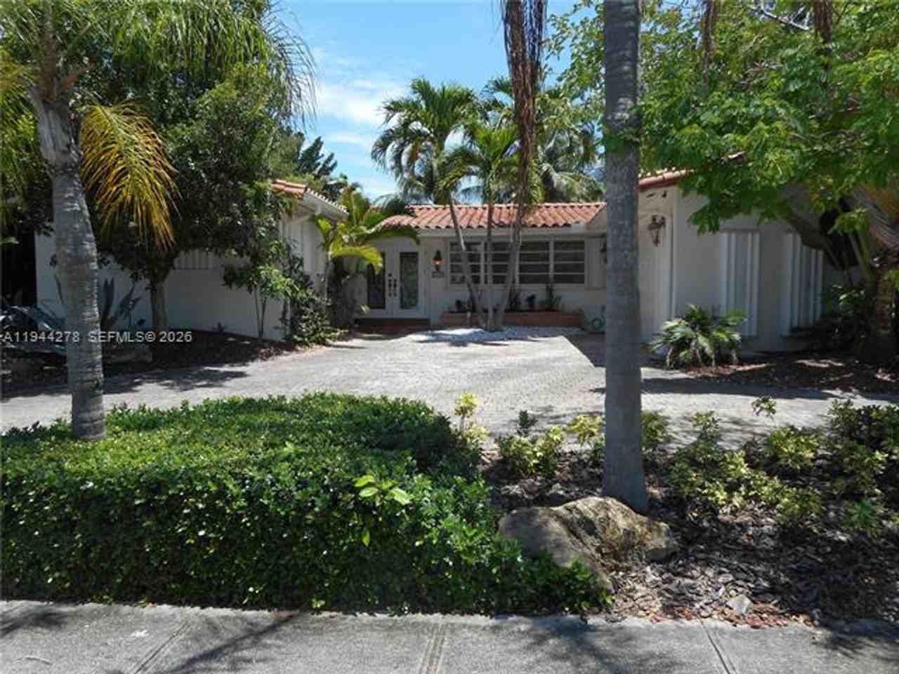 2325 Magnolia Dr #0 - Photo 2 of 26