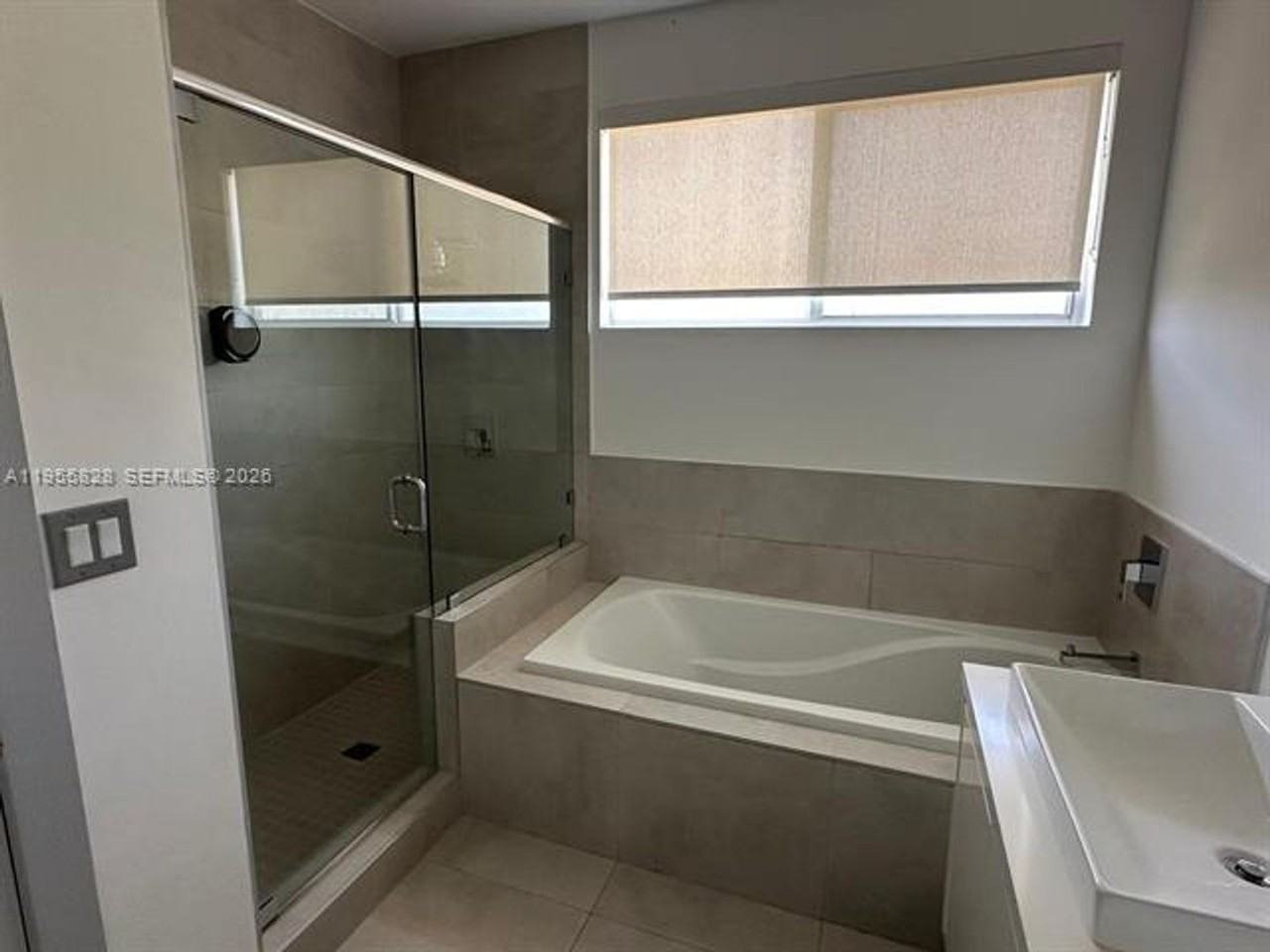 7220 7220 NW 103rd Path th 7220 - Photo 5 of 7