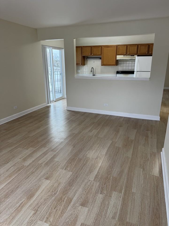 700 West Ivanhoe Lane - Photo 2 of 10