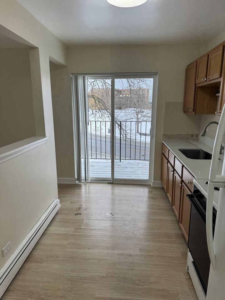 700 West Ivanhoe Lane - Photo 7 of 10