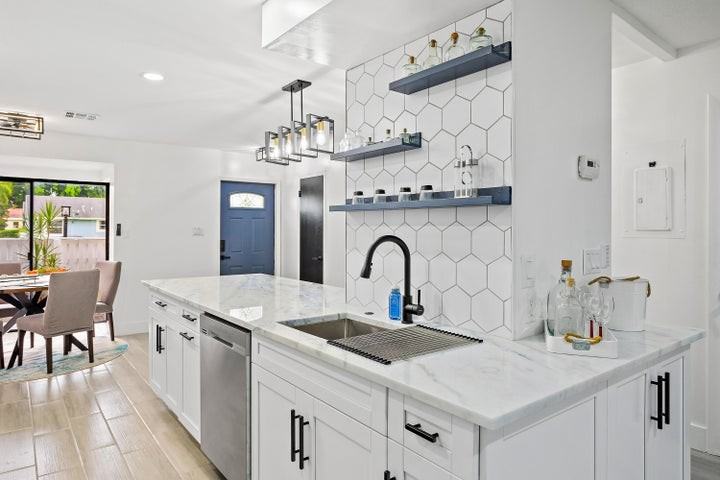 12726 Peconic Court - Photo 5 of 10