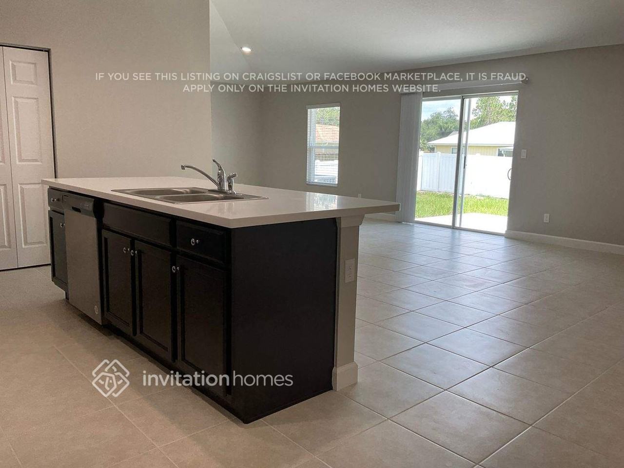 982 Carver Rd Se - Photo 5 of 20