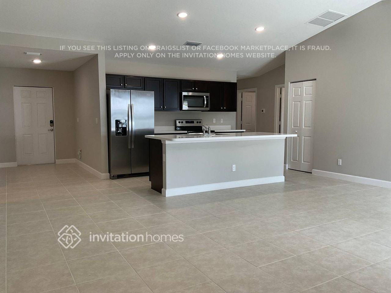 982 Carver Rd Se - Photo 7 of 20