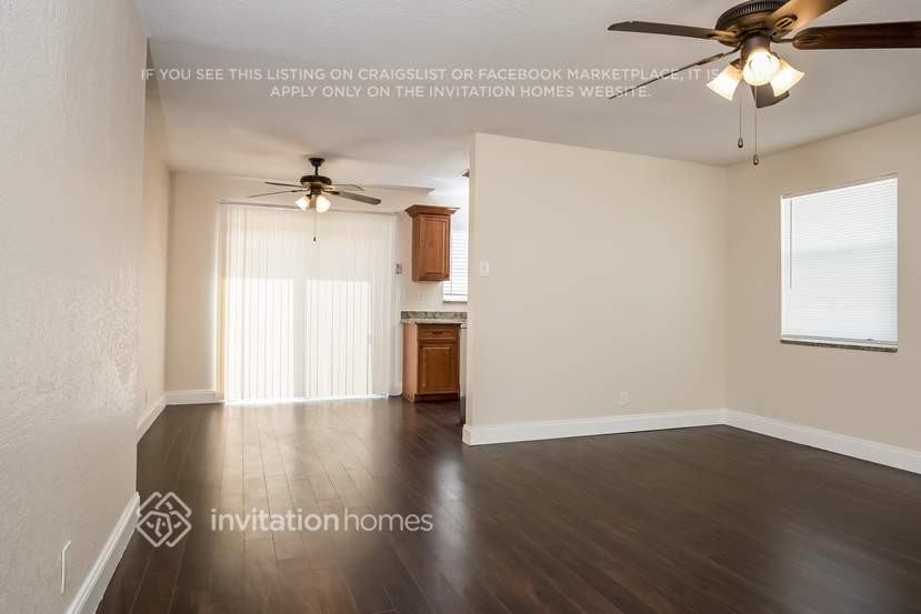 926 Northern Dr - Photo 4 of 17