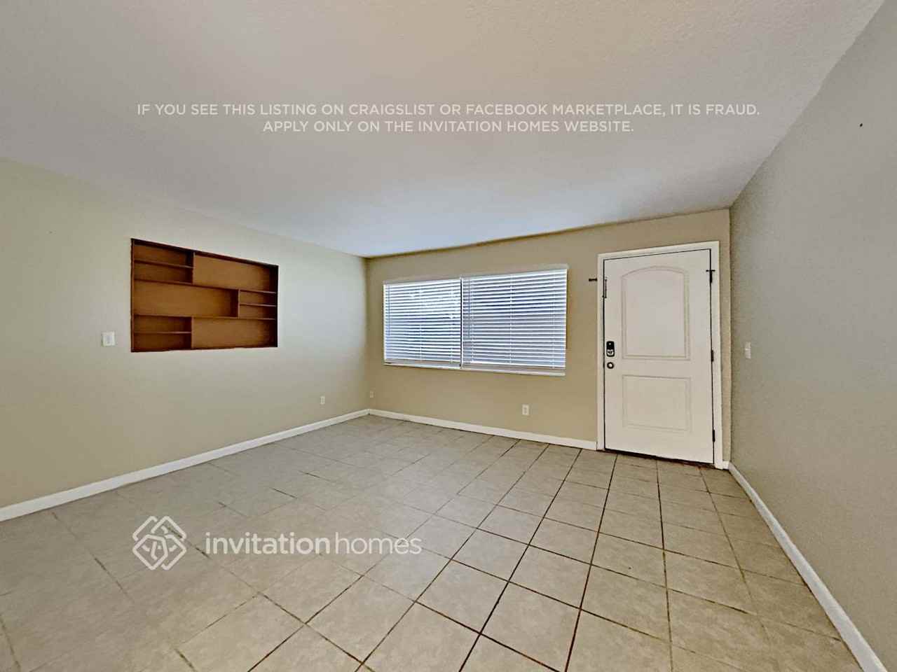 608 Westchester Ave - Photo 4 of 22