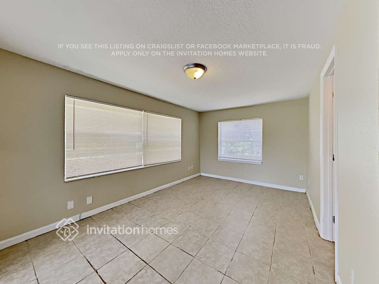 608 Westchester Ave - Photo 6 of 22