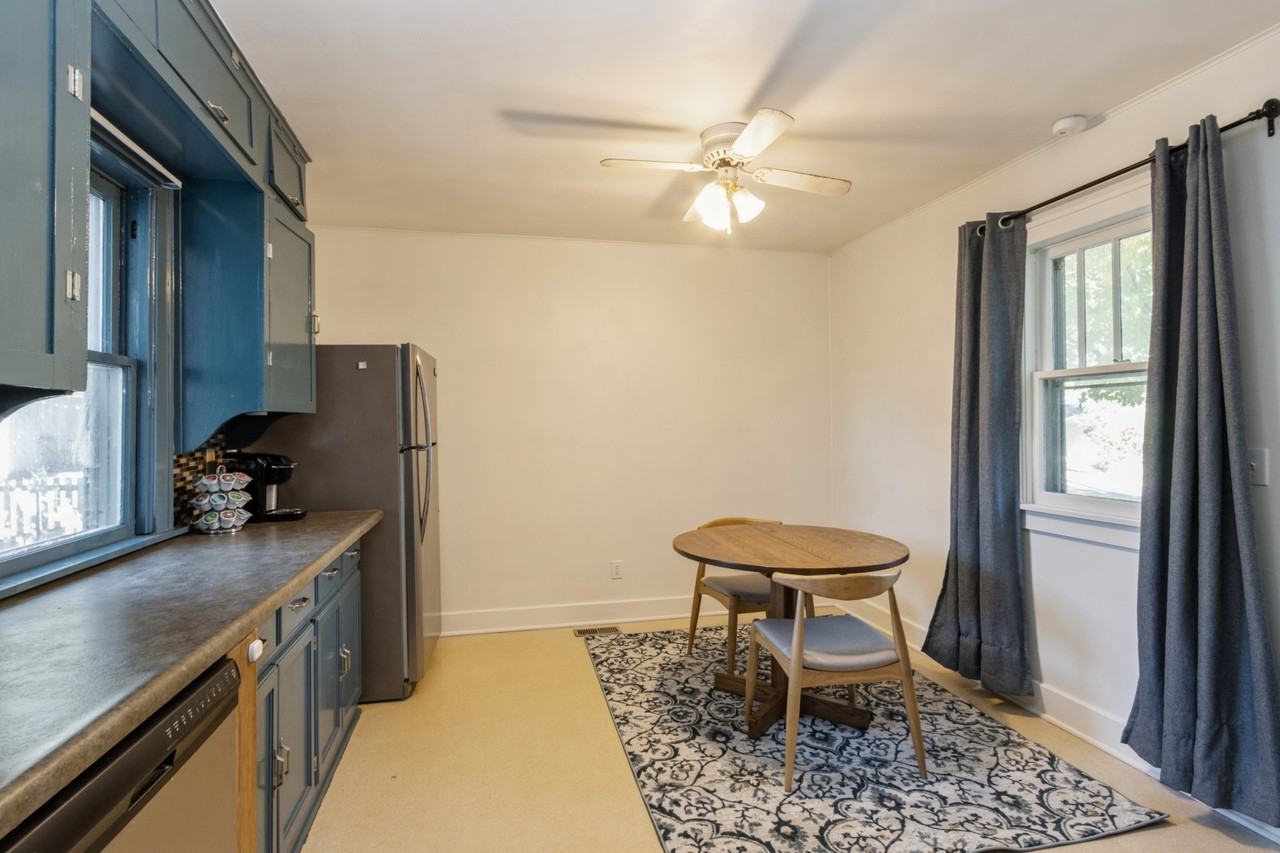 8660 Robinson St #1 - Photo 5 of 21