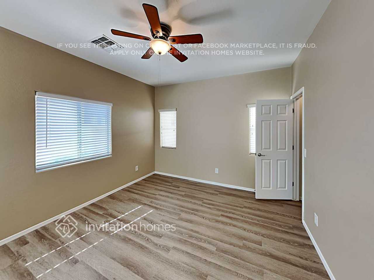 4648 E Laurel Ave - Photo 4 of 19