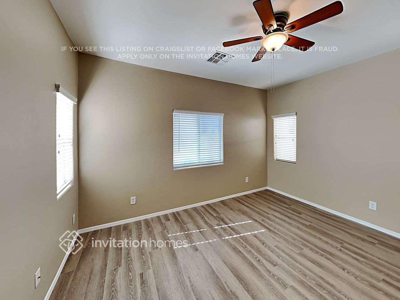 4648 E Laurel Ave - Photo 6 of 19