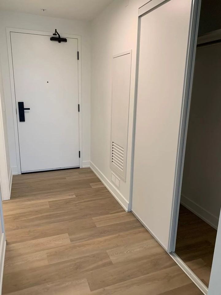 280 Montgomery St - Photo 4 of 10