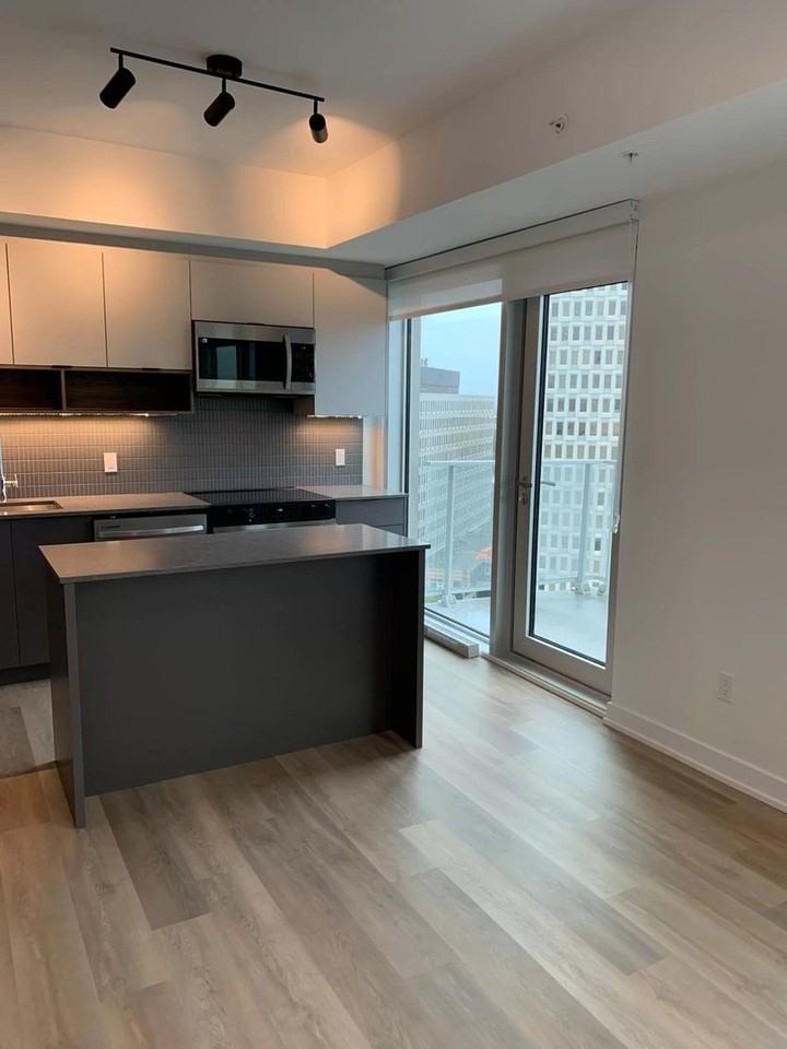 280 Montgomery St - Photo 7 of 10