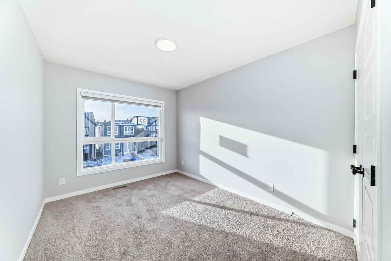 32 Creekview Gdns Sw - Photo 6 of 31