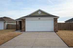 featured image of 208 W Laurel Ave