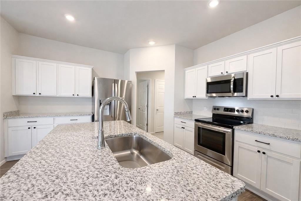 208 W Laurel Ave - Photo 3 of 13