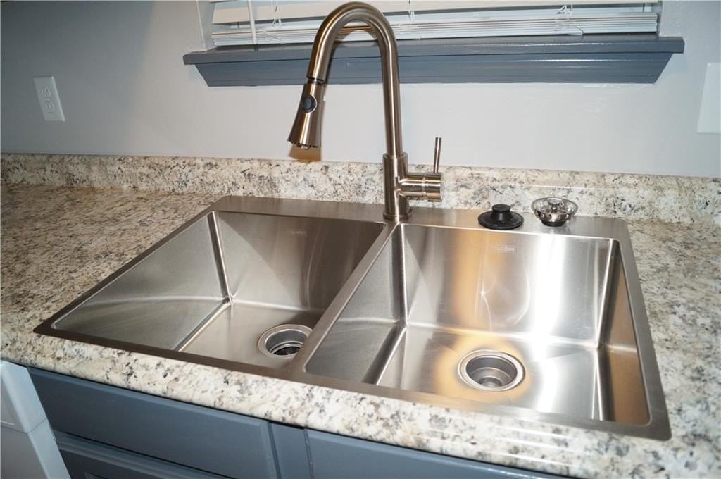 2839-C Meridian Pl - Photo 5 of 14