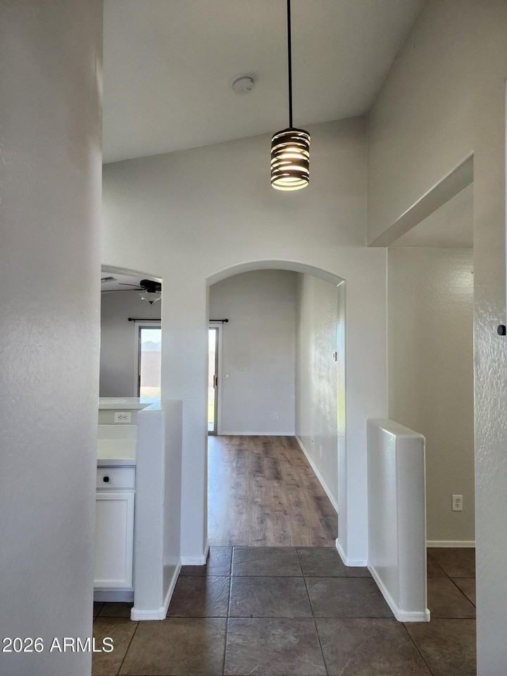 23739 N El Frio Ct - Photo 6 of 27