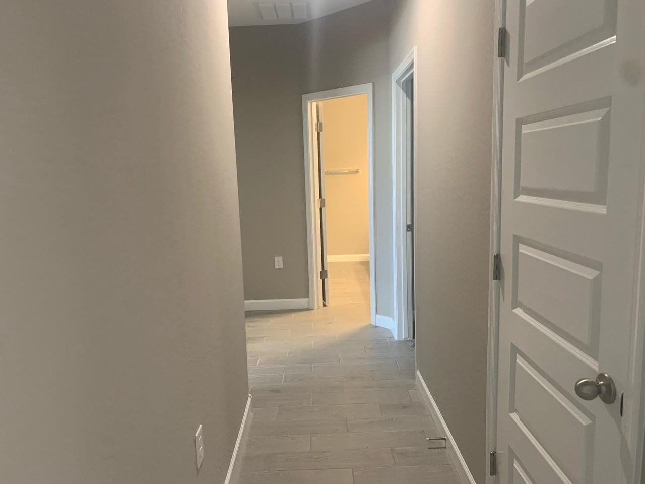 264 S 189th Ln - Photo 2 of 12