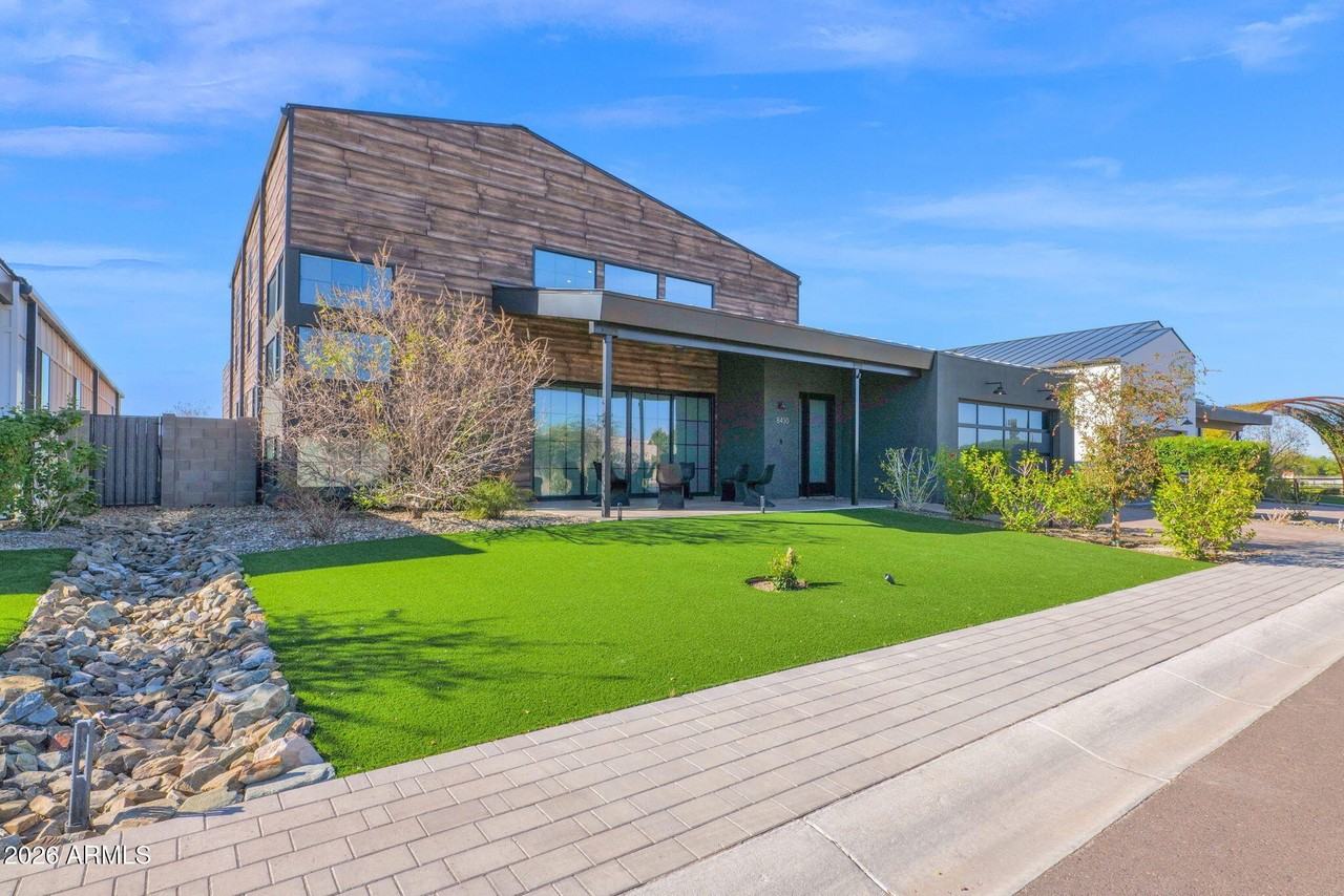 8430 S 10th Ln Unit 3 #3 - Photo 2 of 50