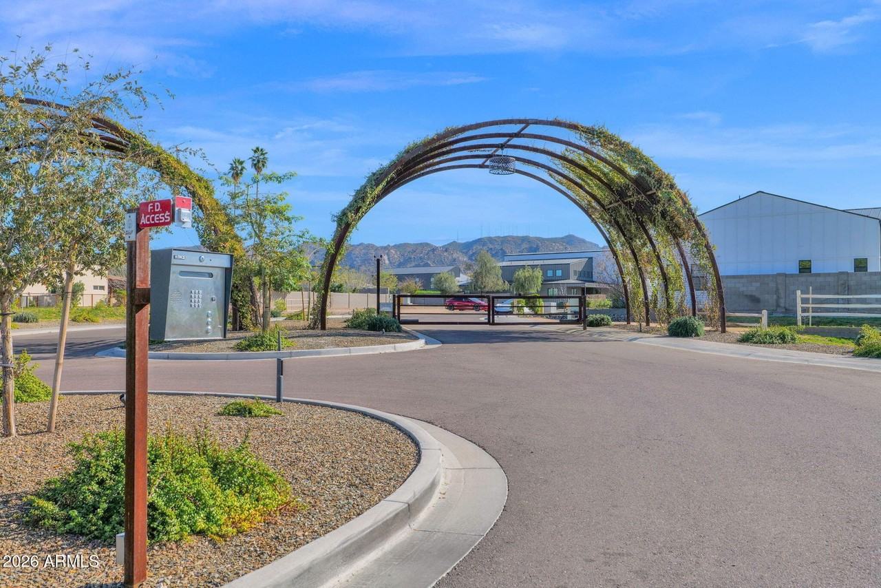 8430 S 10th Ln Unit 3 #3 - Photo 7 of 50