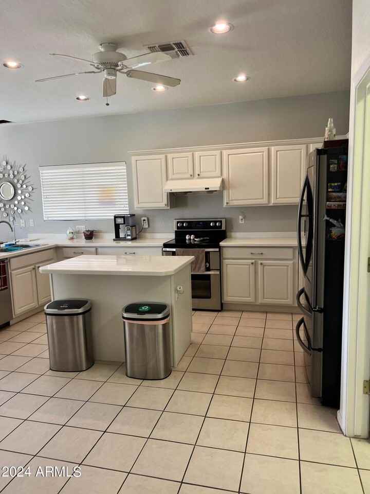 2081 E Desert Inn Dr - Photo 6 of 49